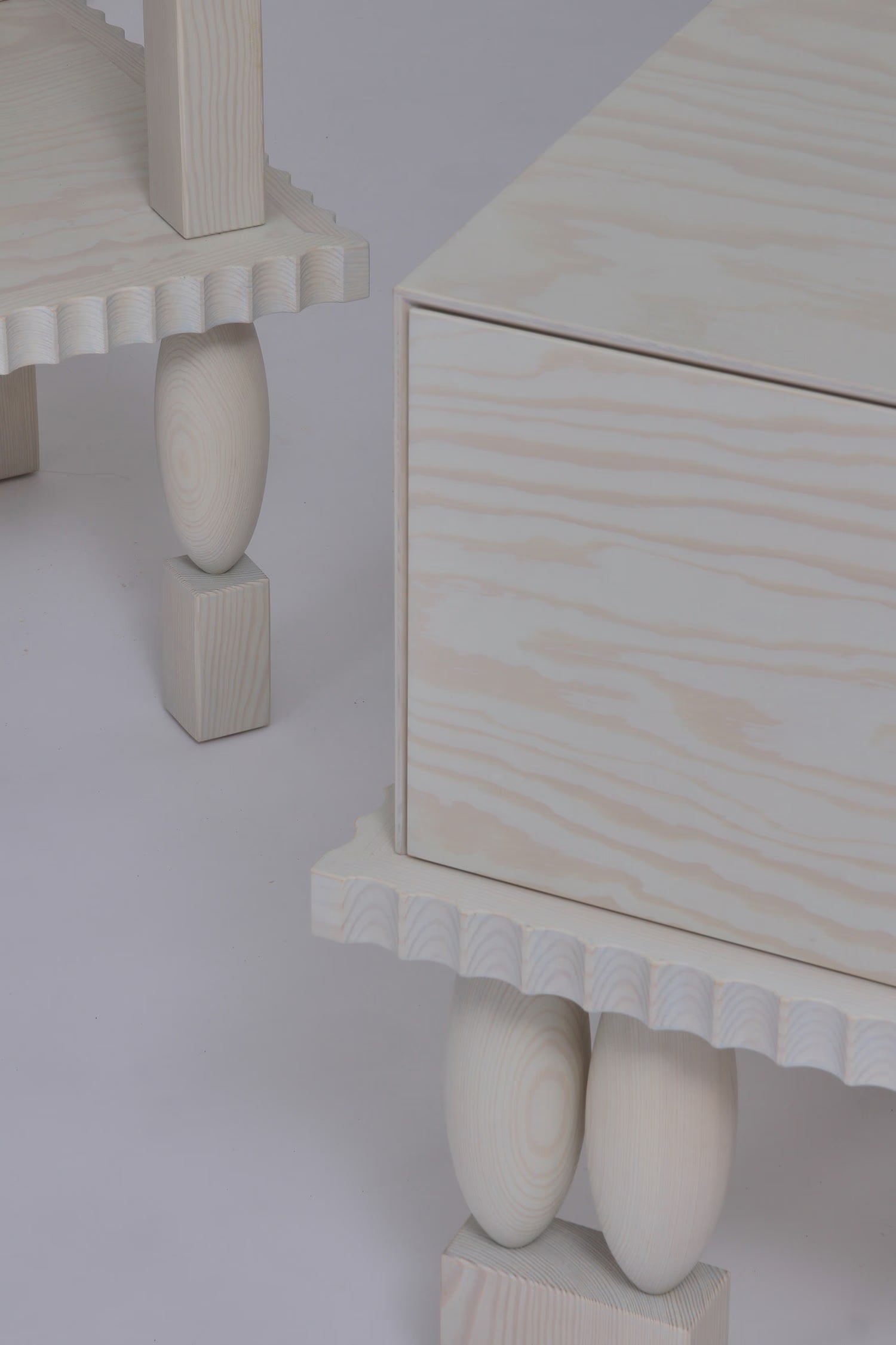 Noveau LCI4 commode