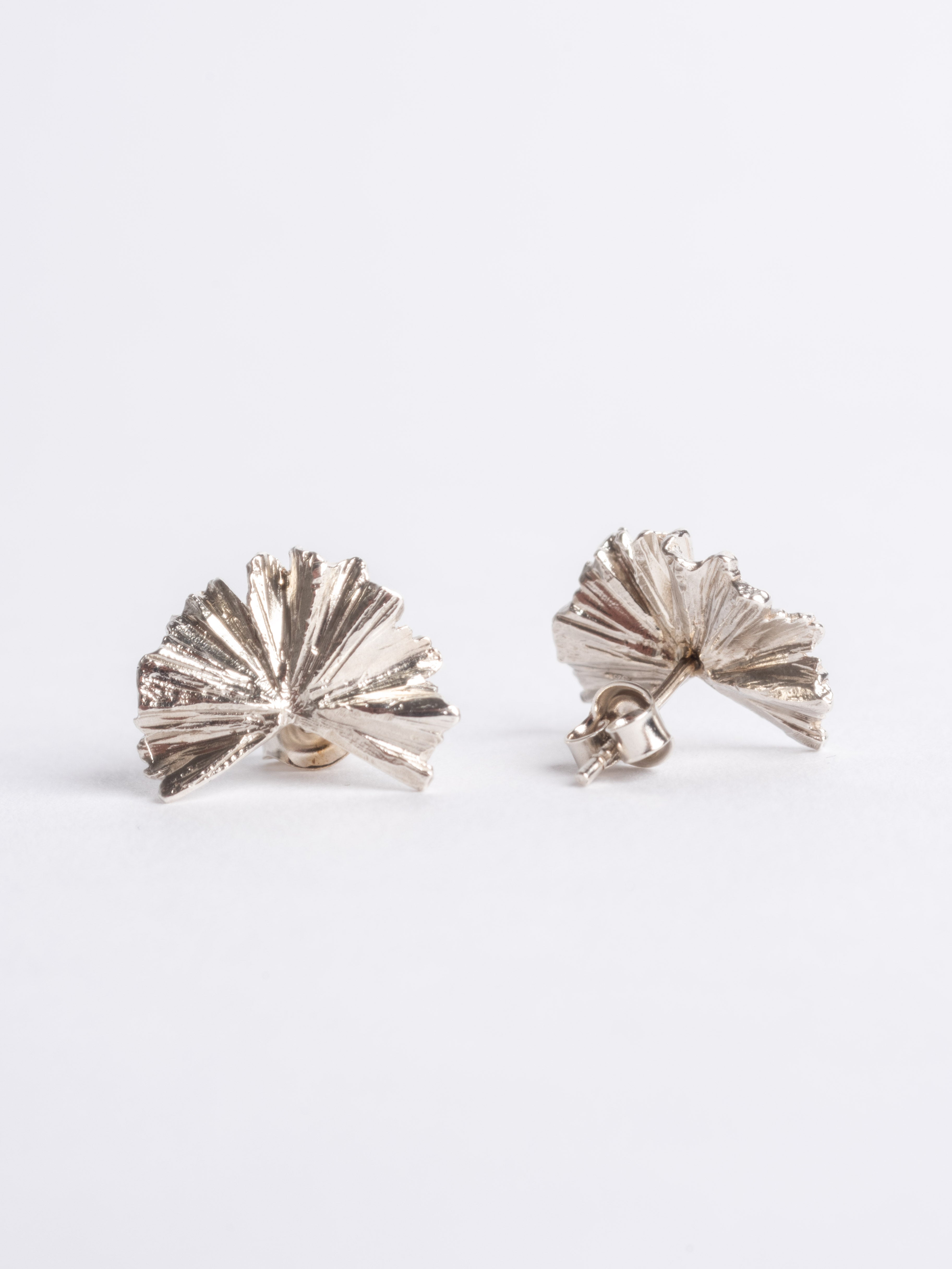 Gi earrings