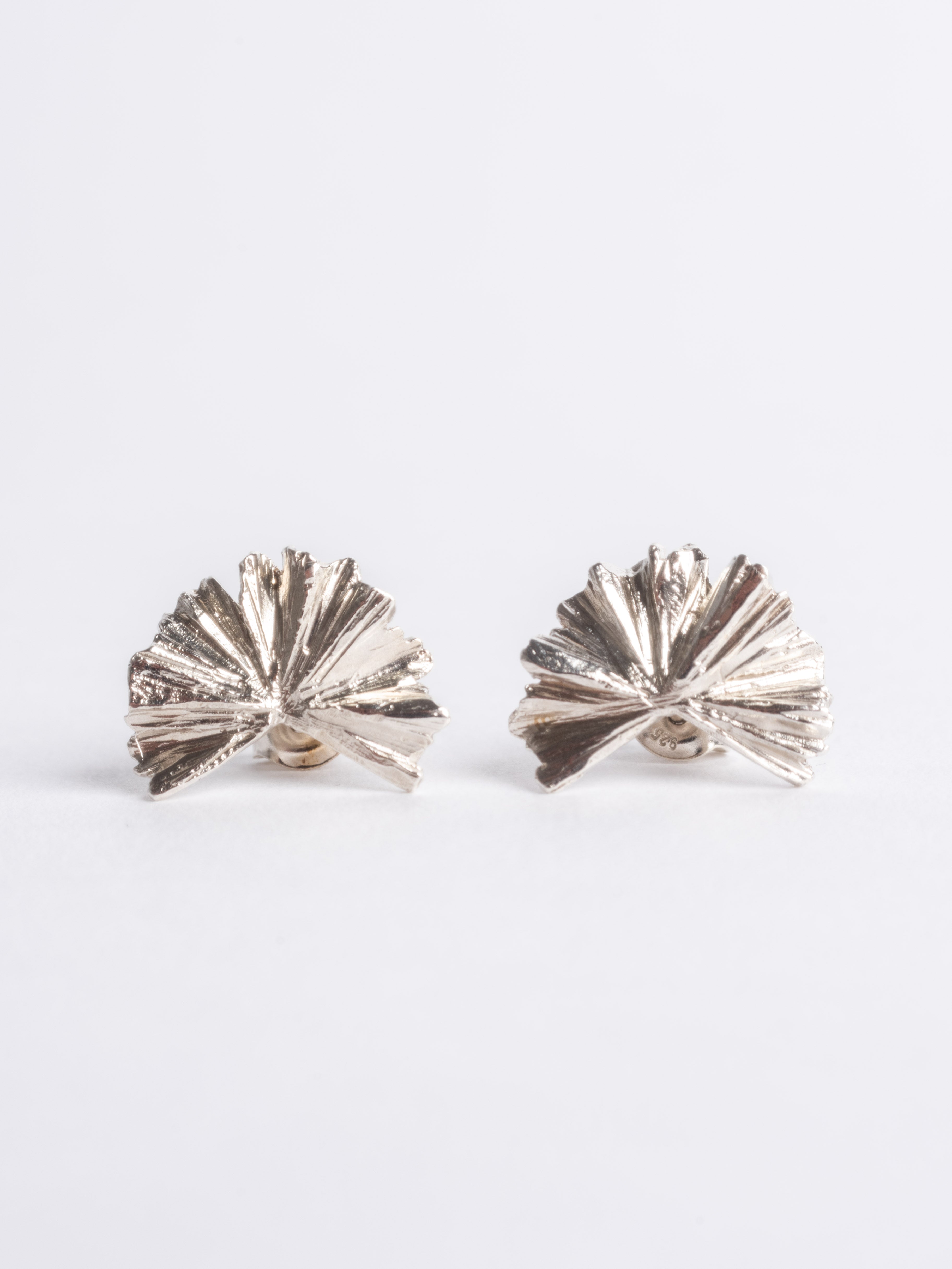 Gi earrings