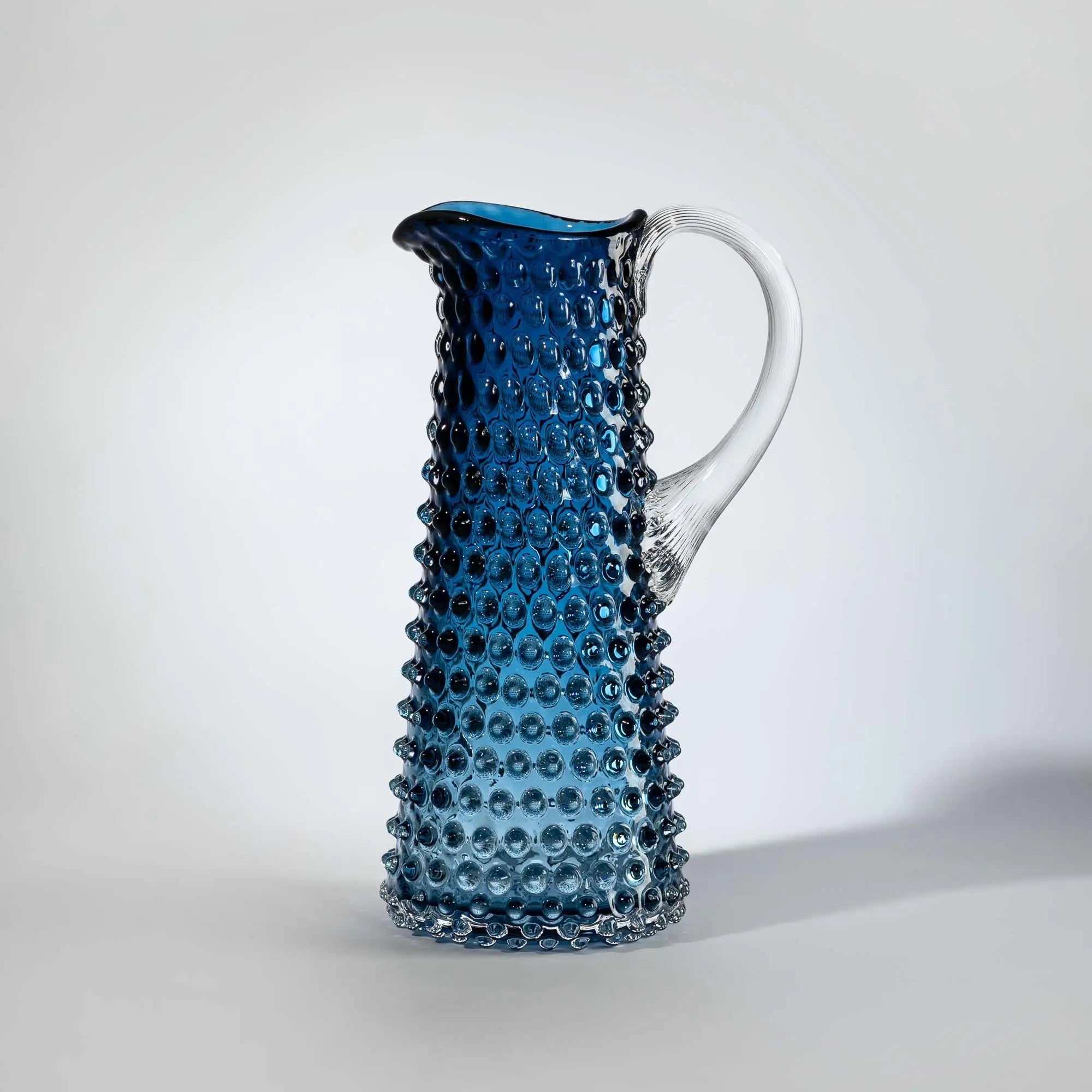 Hobnail vysoký džbán