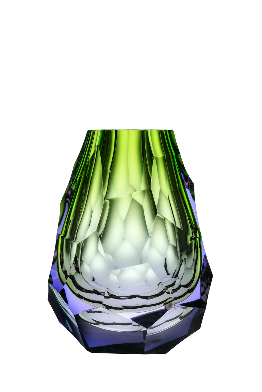 Stones vase - Alexandrite reseda
