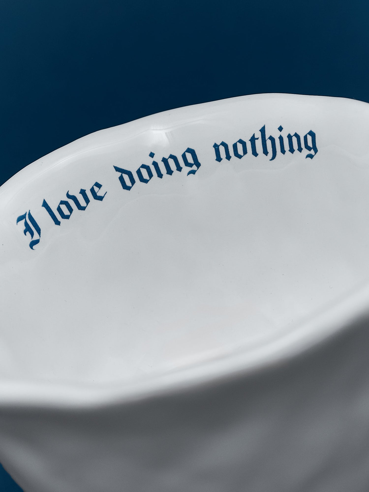 The Issues šálek na cappuccino