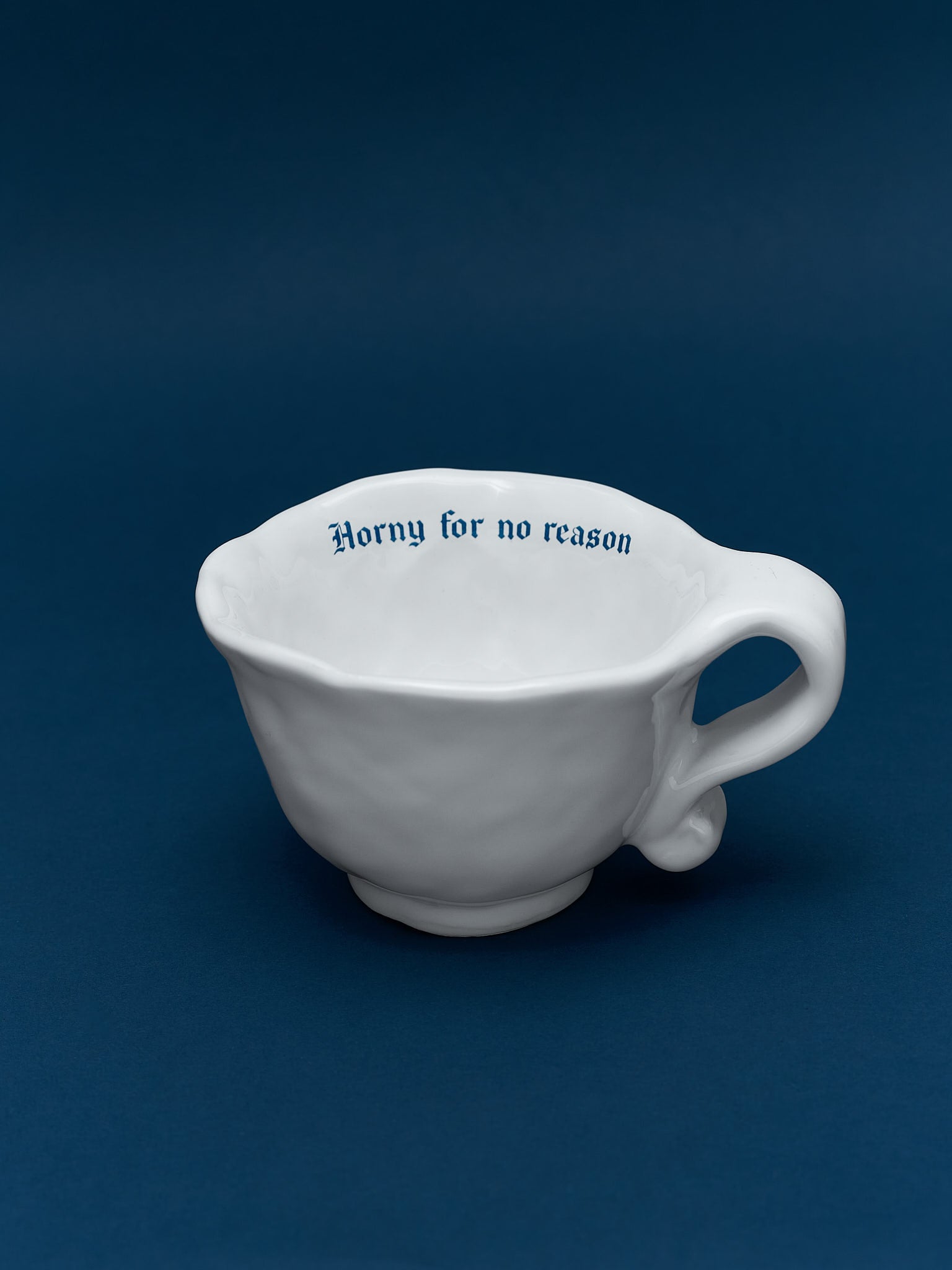 The Issues šálek na cappuccino