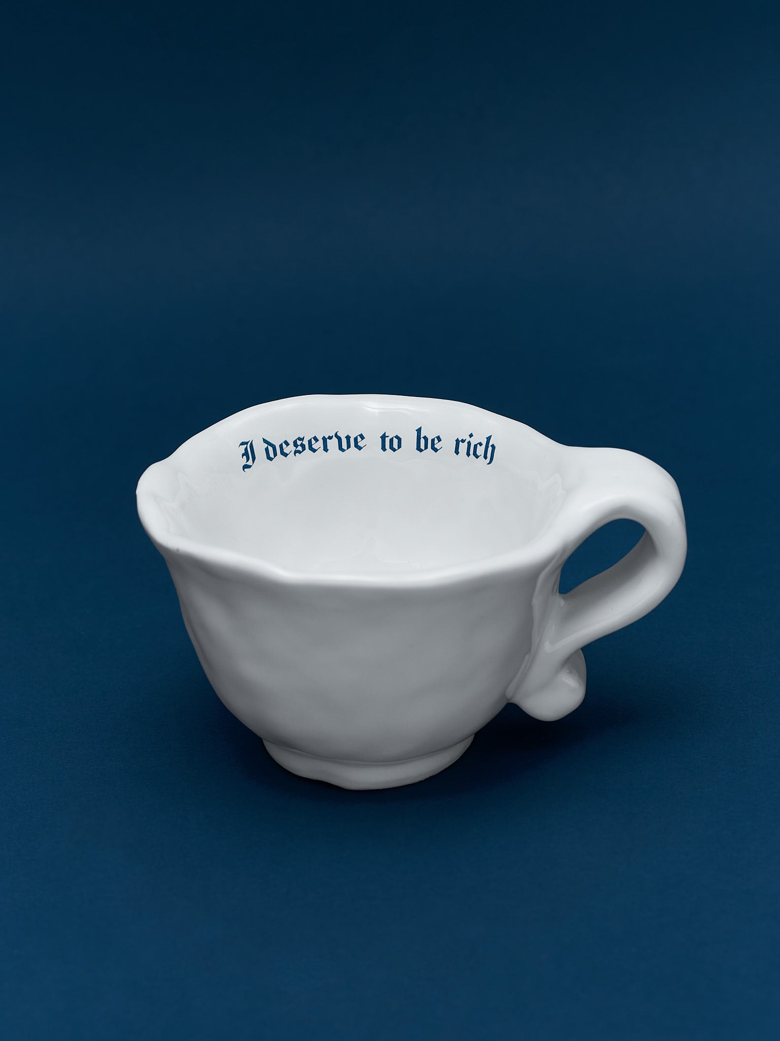 The Issues šálek na cappuccino