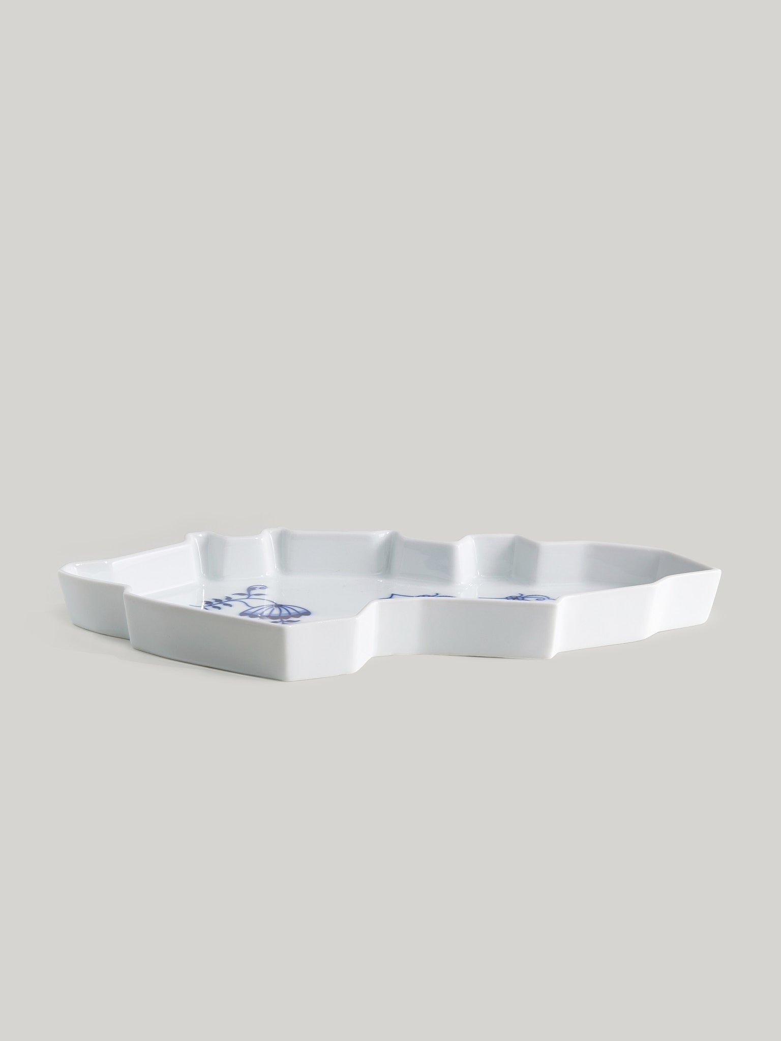 Republic tray