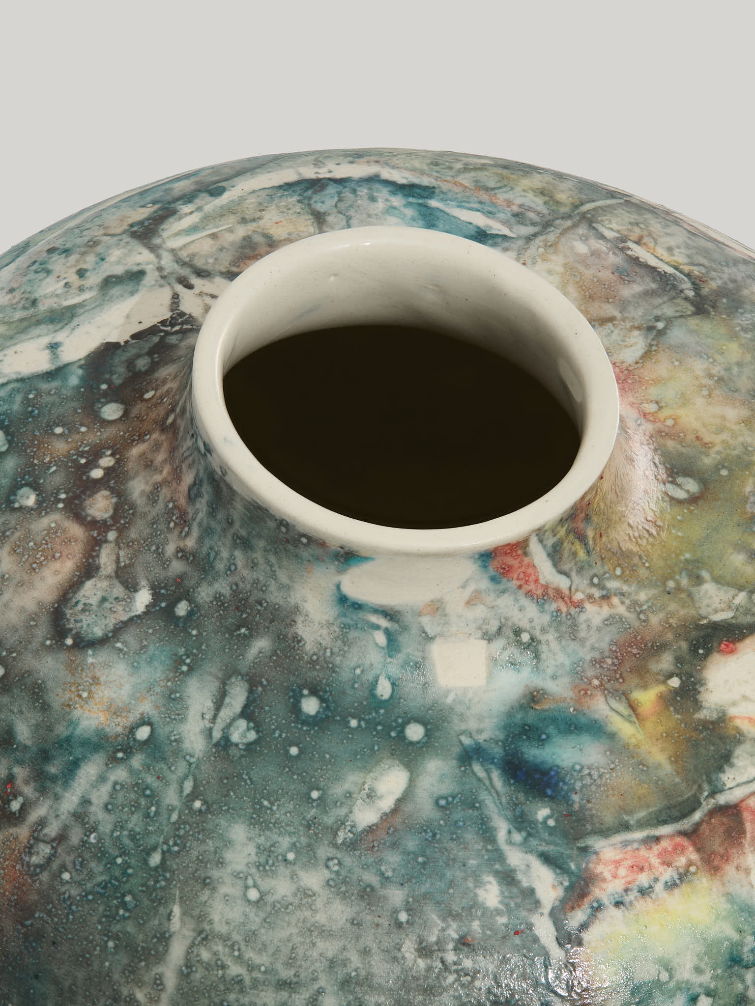 Marble vase small 1