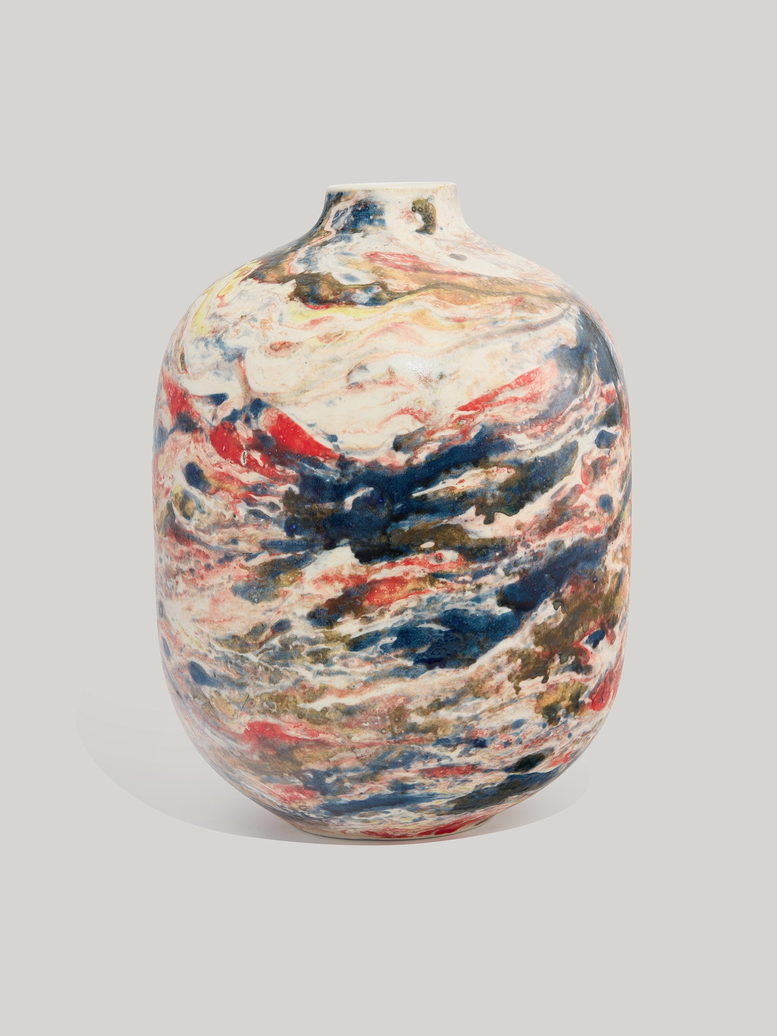 Marble vase large 3